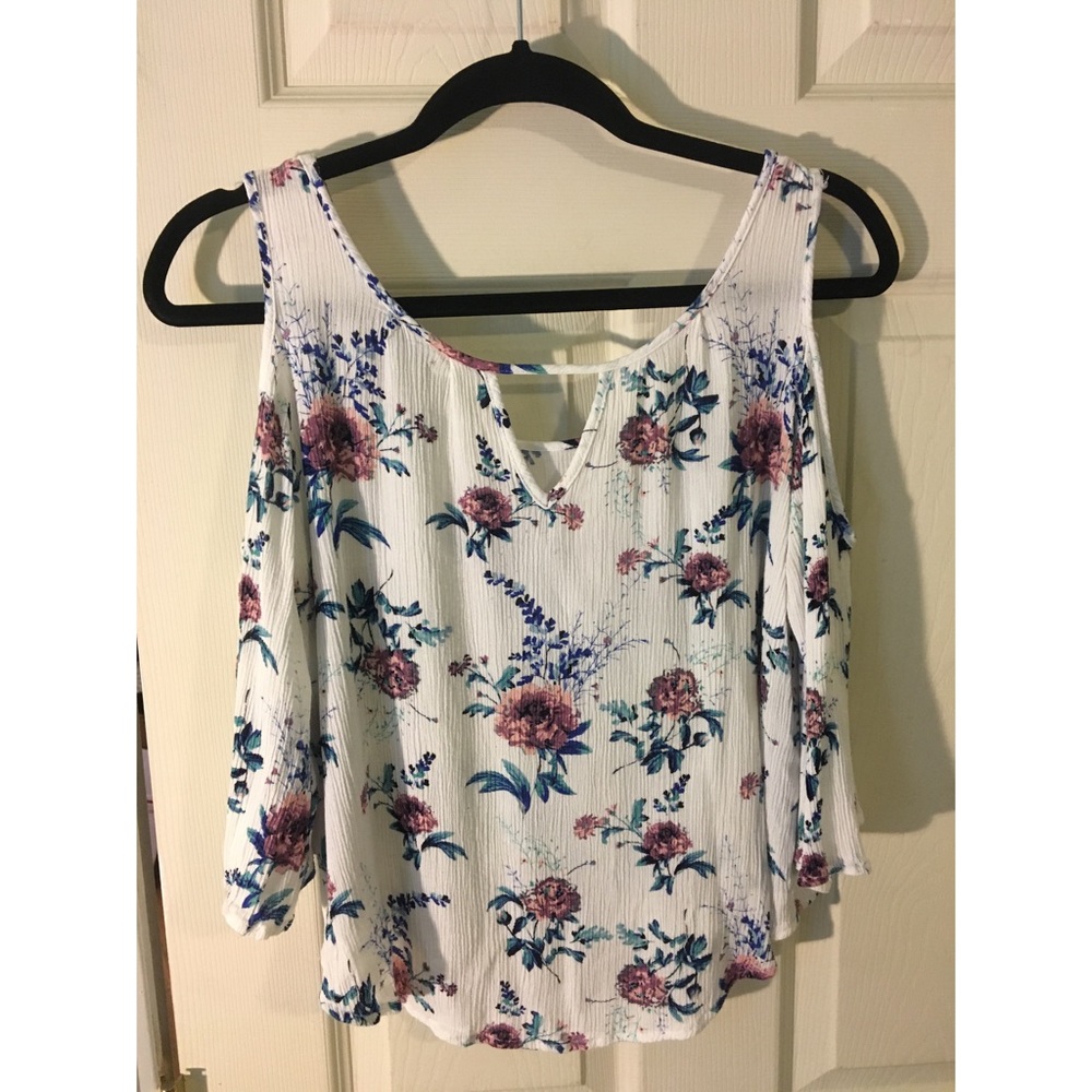 Floral long sleeved crop top